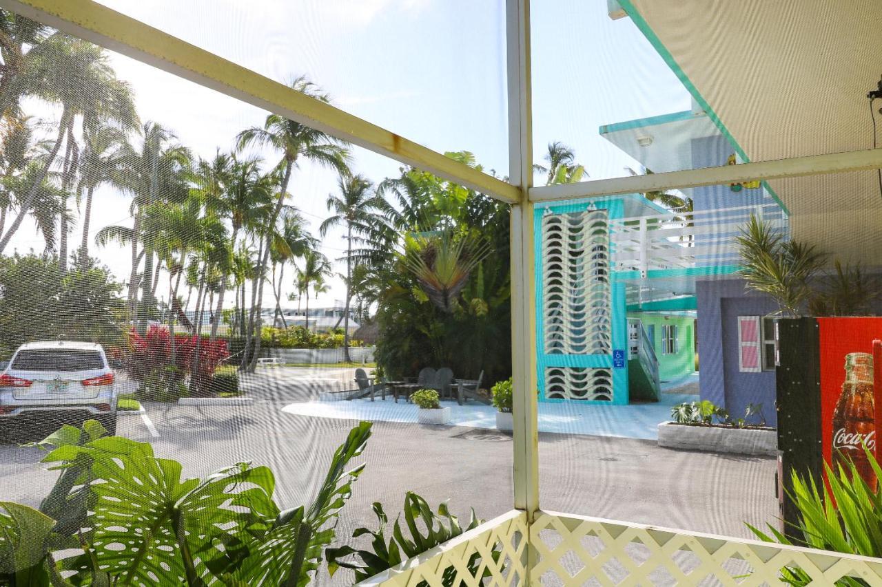 Drop Anchor Resort & Marina Islamorada Exterior photo